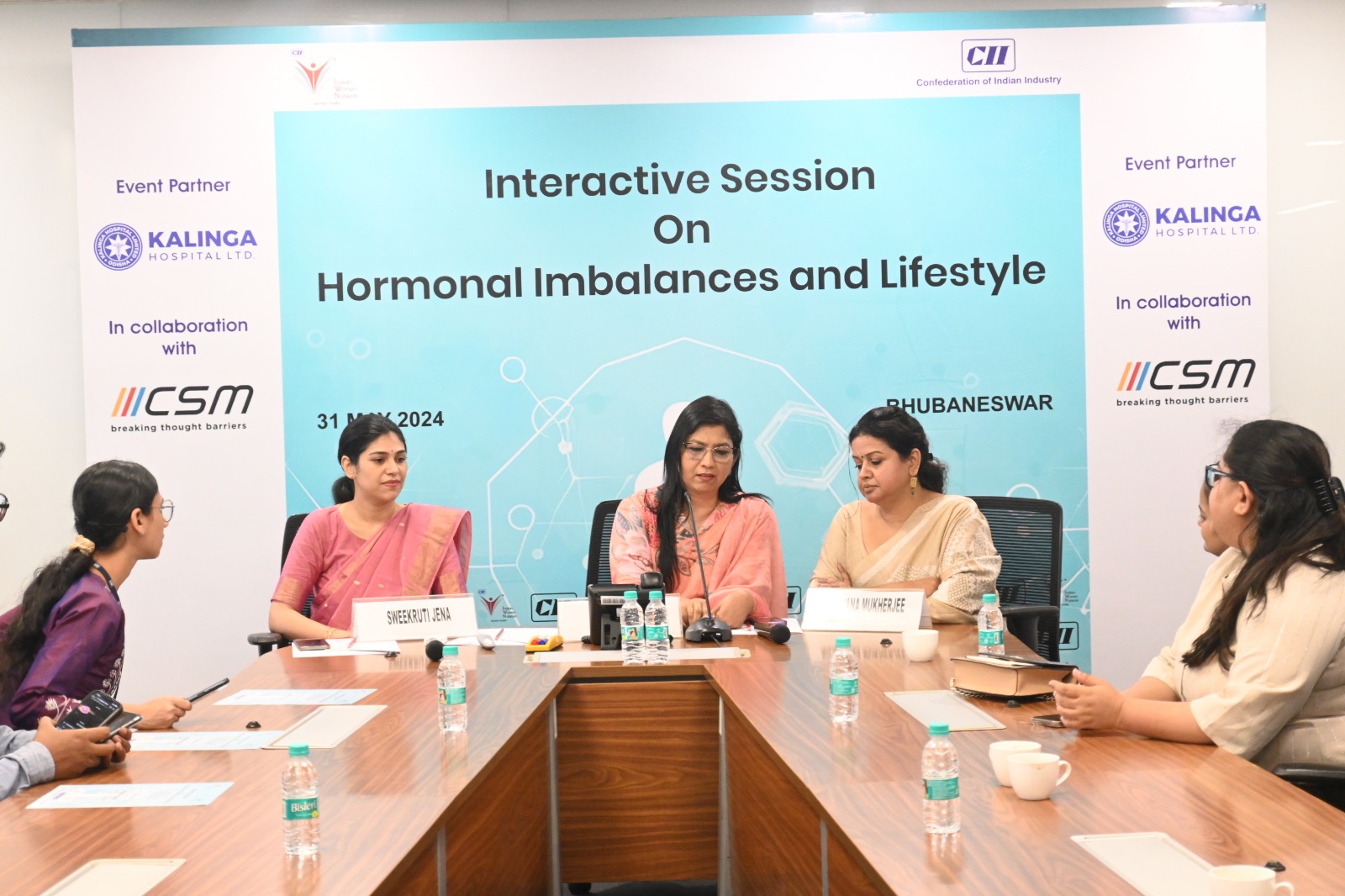 insights-from-the-navigating-through-hormonal-changes-session-with-dr ...